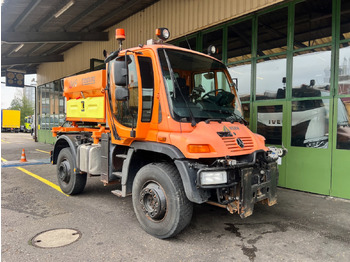 آلية المنفعة/ مركبة خاصة UNIMOG U400: صورة 2