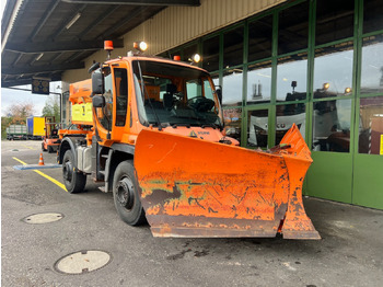 آلية المنفعة/ مركبة خاصة UNIMOG U400: صورة 3