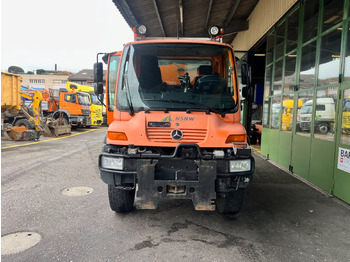 آلية المنفعة/ مركبة خاصة UNIMOG U400: صورة 4