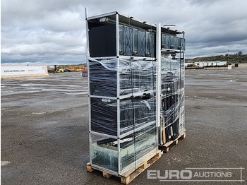 معدات البناء Pallet of Varios Aquariums (2 of): صورة 4