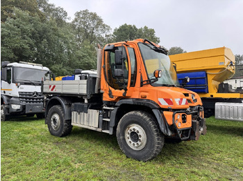 آلية المنفعة/ مركبة خاصة UNIMOG