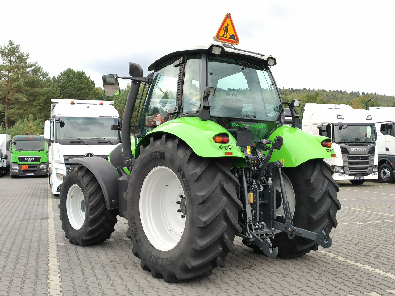 جرار Deutz Fahr Agrotron M620 4x4 Przedni Tuz Wałek W.O.M Wyjścia do Przyczepy: صورة 12