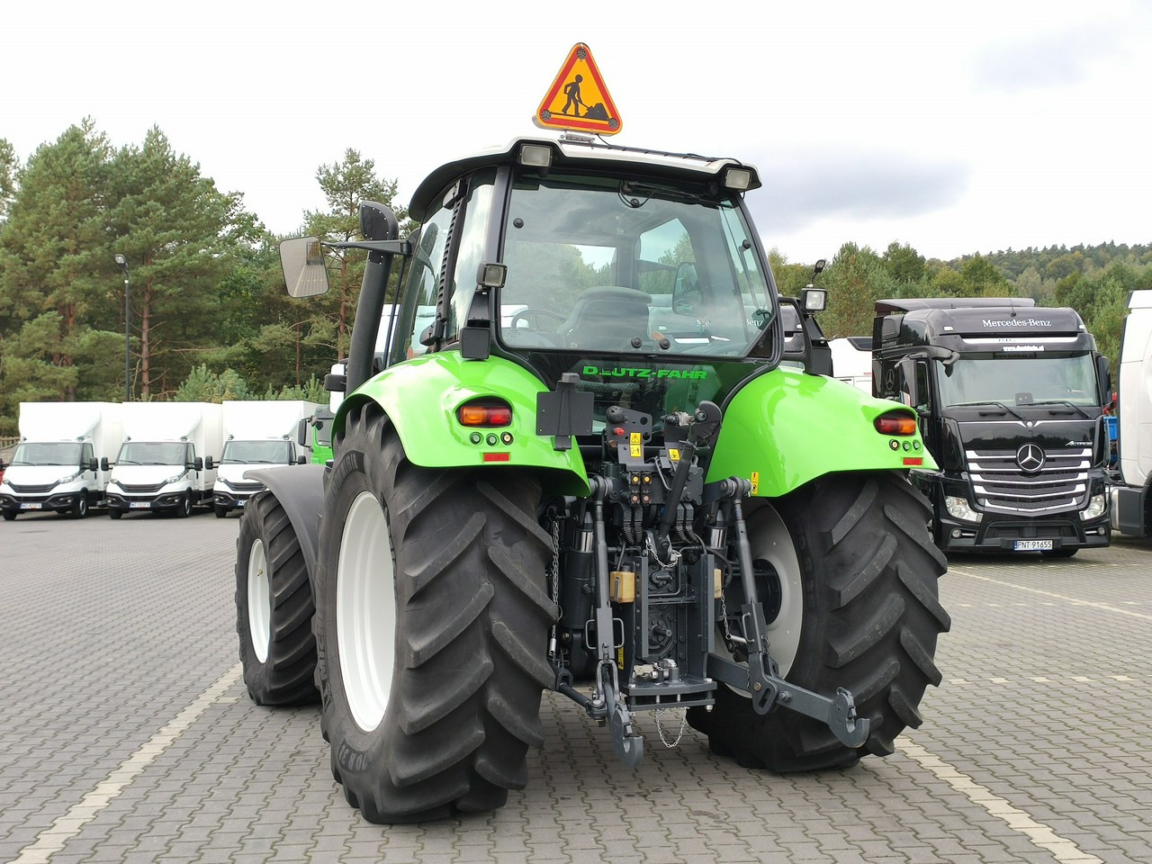 جرار Deutz Fahr Agrotron M620 4x4 Przedni Tuz Wałek W.O.M Wyjścia do Przyczepy: صورة 14