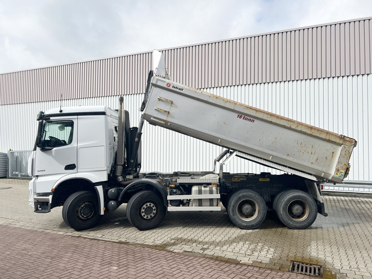 شاحنة التعدين Mercedes-Benz Arocs 3253 K 8x4/4 Arocs 3253 K 8x4/4, Retarder, Stahlmulde ca. 15m³, hydr. Heckklappenöffnung: صورة 12