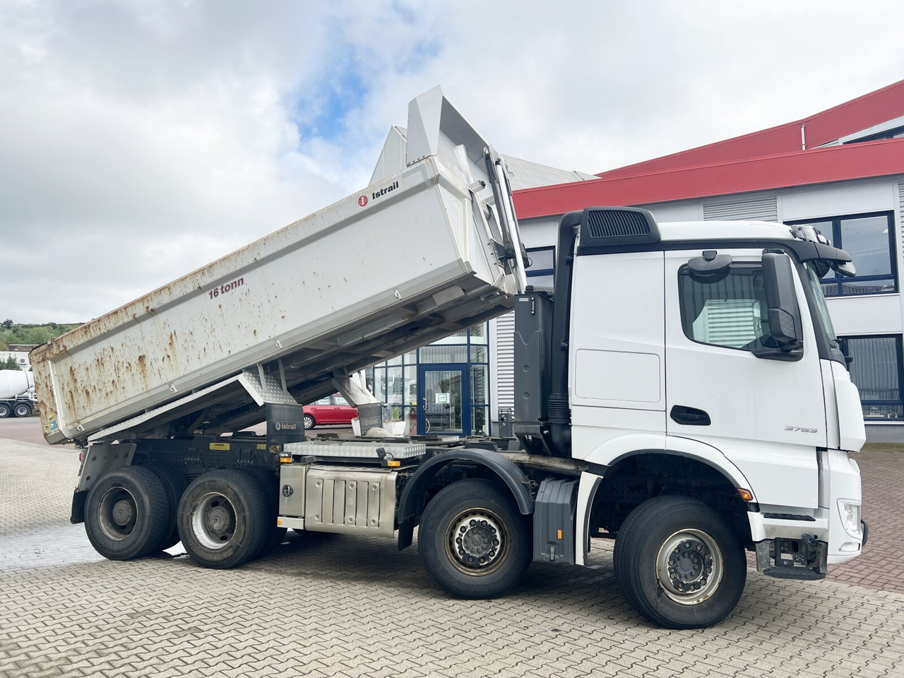 شاحنة التعدين Mercedes-Benz Arocs 3253 K 8x4/4 Arocs 3253 K 8x4/4, Retarder, Stahlmulde ca. 15m³, hydr. Heckklappenöffnung: صورة 9