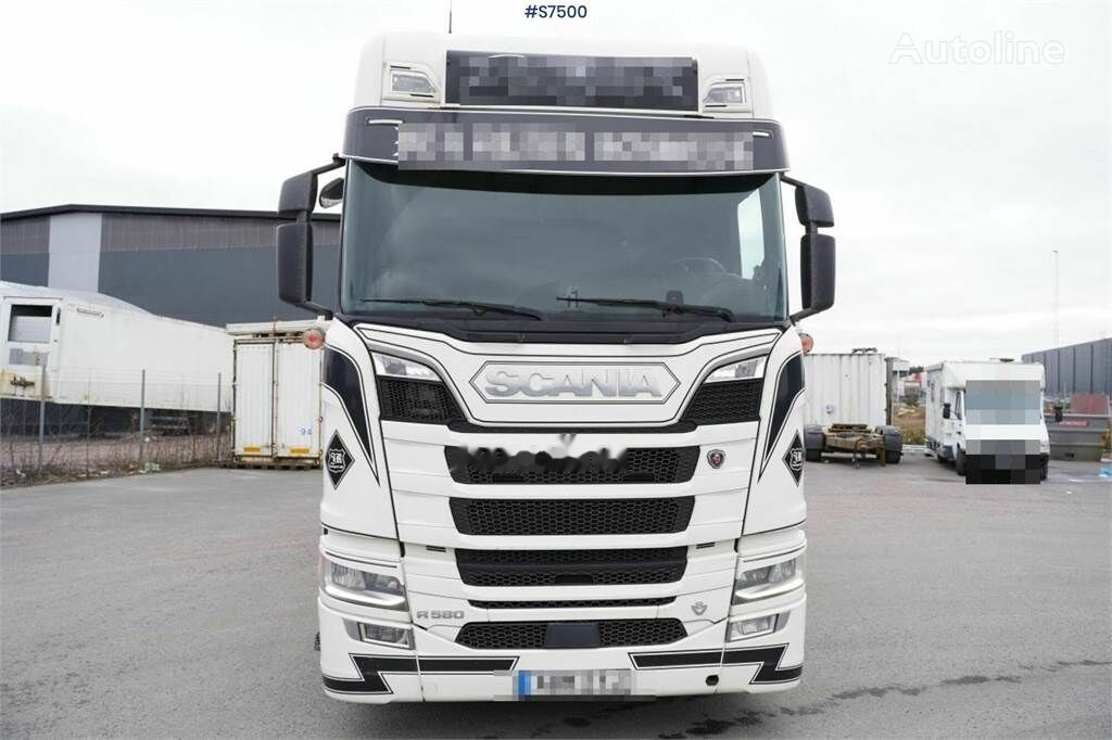 شاحنة مقفلة Scania R580: صورة 13