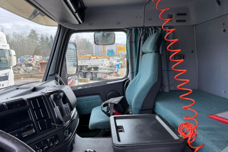 شاحنة كرين, شاحنات مسطحة Volvo FM-420 6x2 PK12080-3: صورة 16