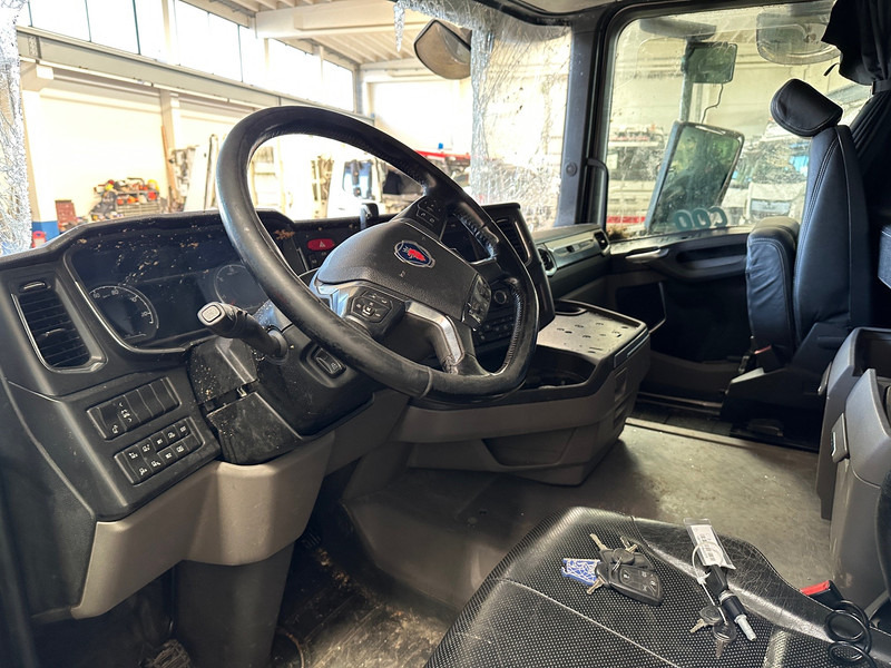 وحدة جر Scania R450: صورة 10