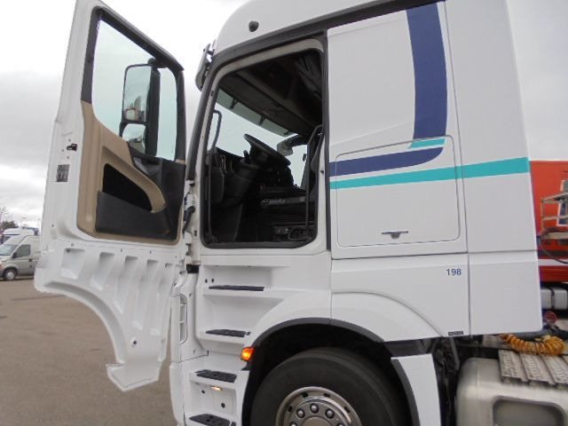 وحدة جر Mercedes-Benz Actros 1842 LS EUR6: صورة 8