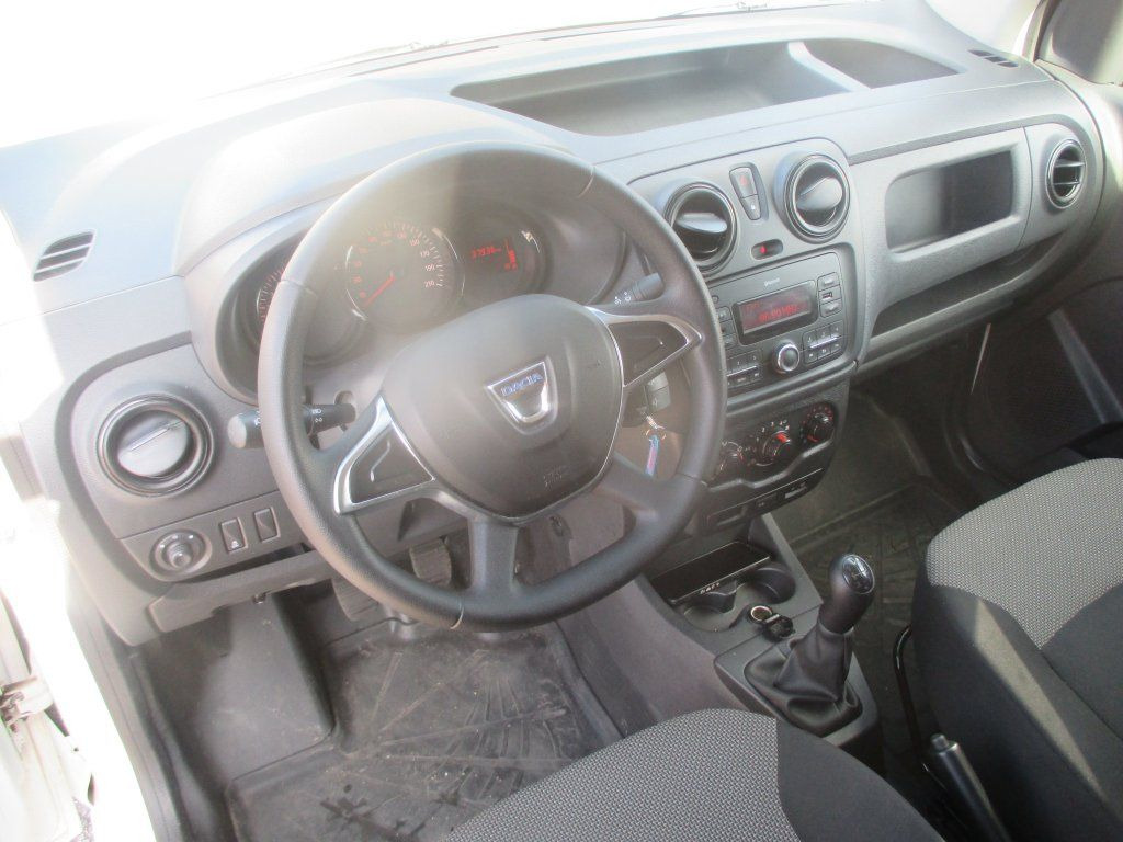 سيارة Dacia Izotherm ,1.6i ,Euro 6: صورة 15