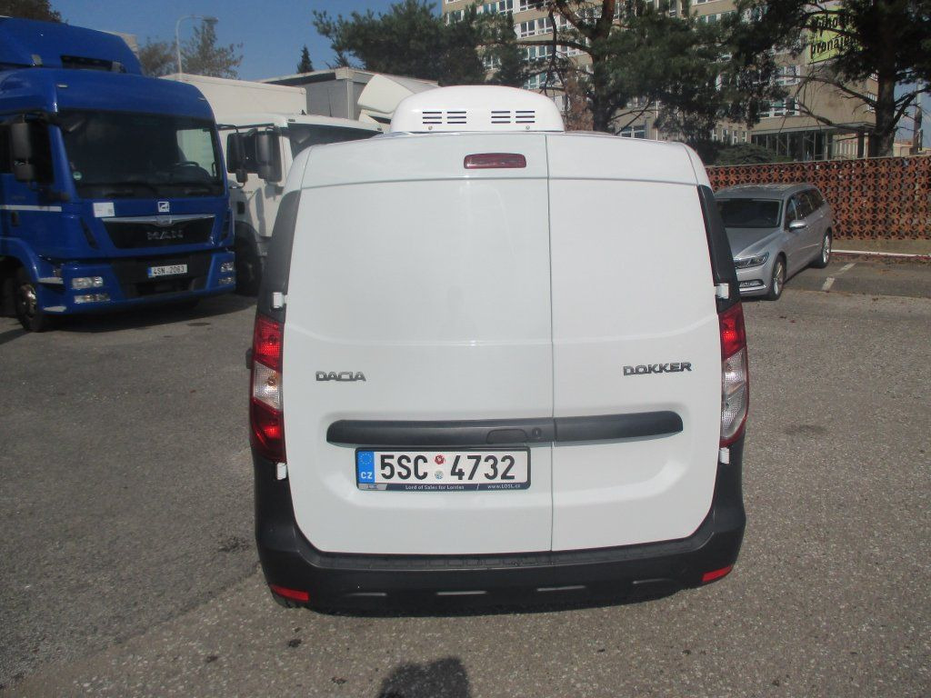 سيارة Dacia Izotherm ,1.6i ,Euro 6: صورة 7