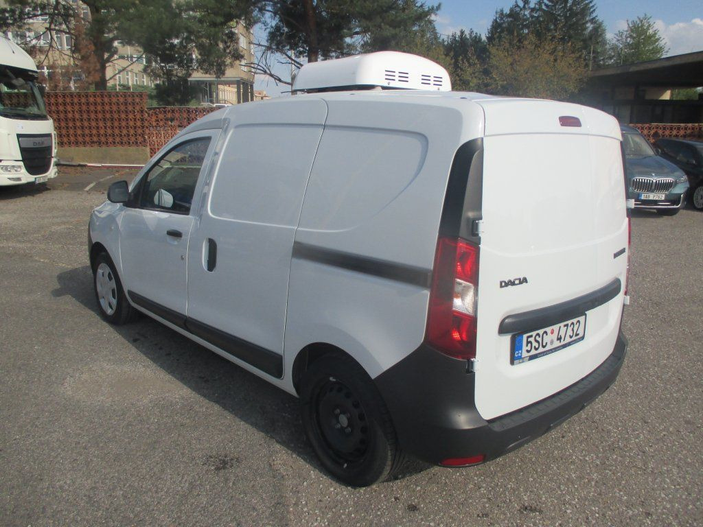 سيارة Dacia Izotherm ,1.6i ,Euro 6: صورة 11