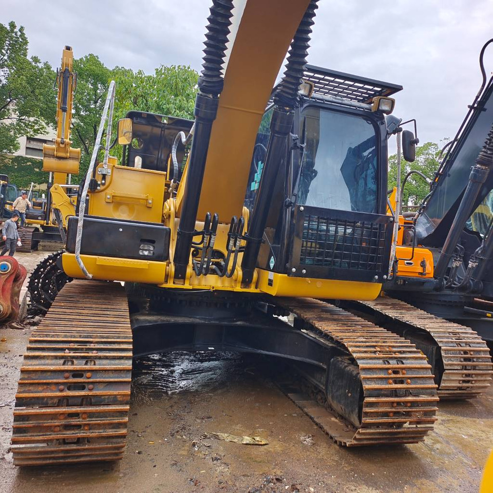 حفار زحاف CAT 320D2: صورة 9