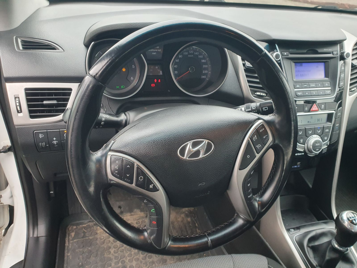 سيارة HYUNDAI I30 KOMBI: صورة 13