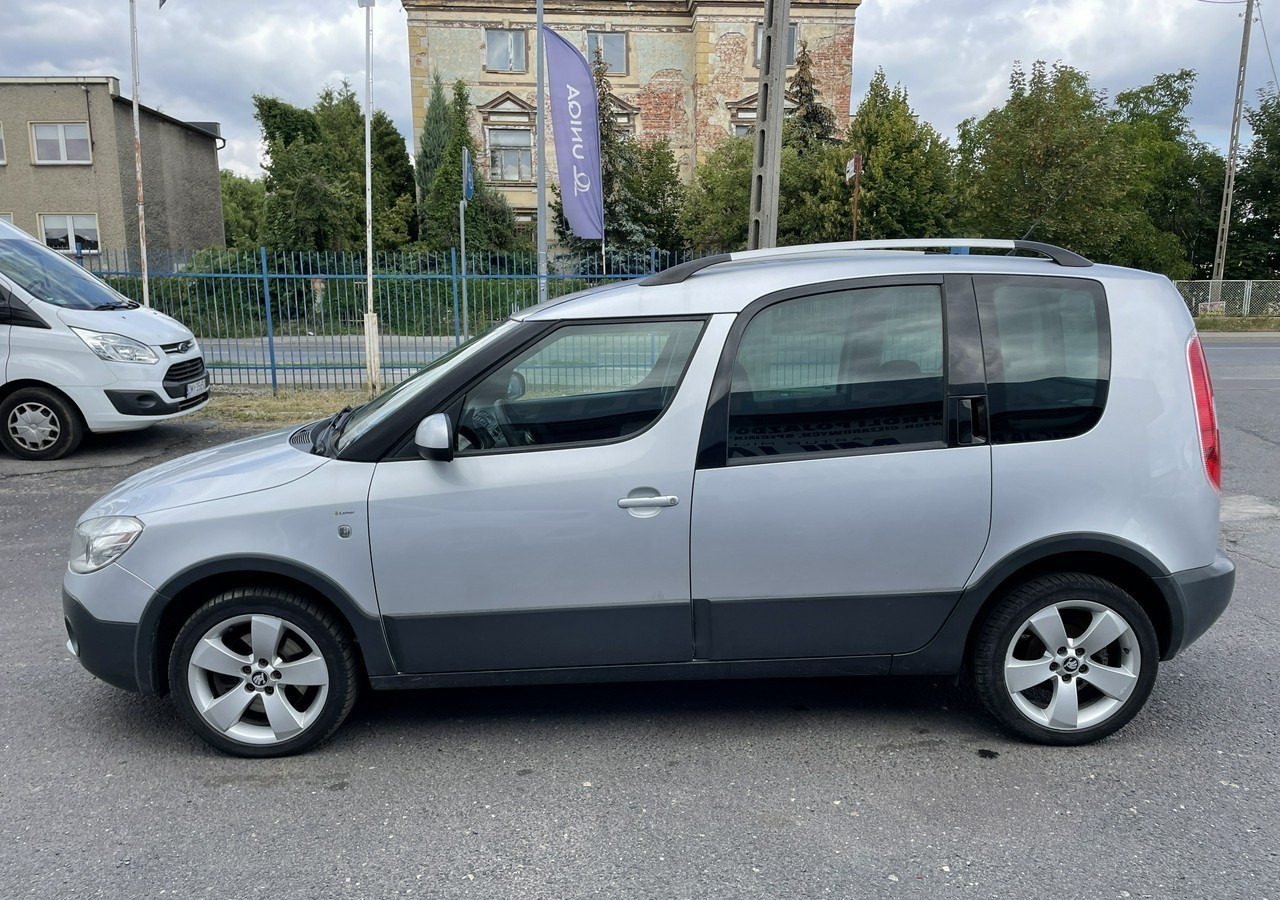 سيارة Skoda Roomster I Roomster Scout 1.6-16V Klima 2012: صورة 8