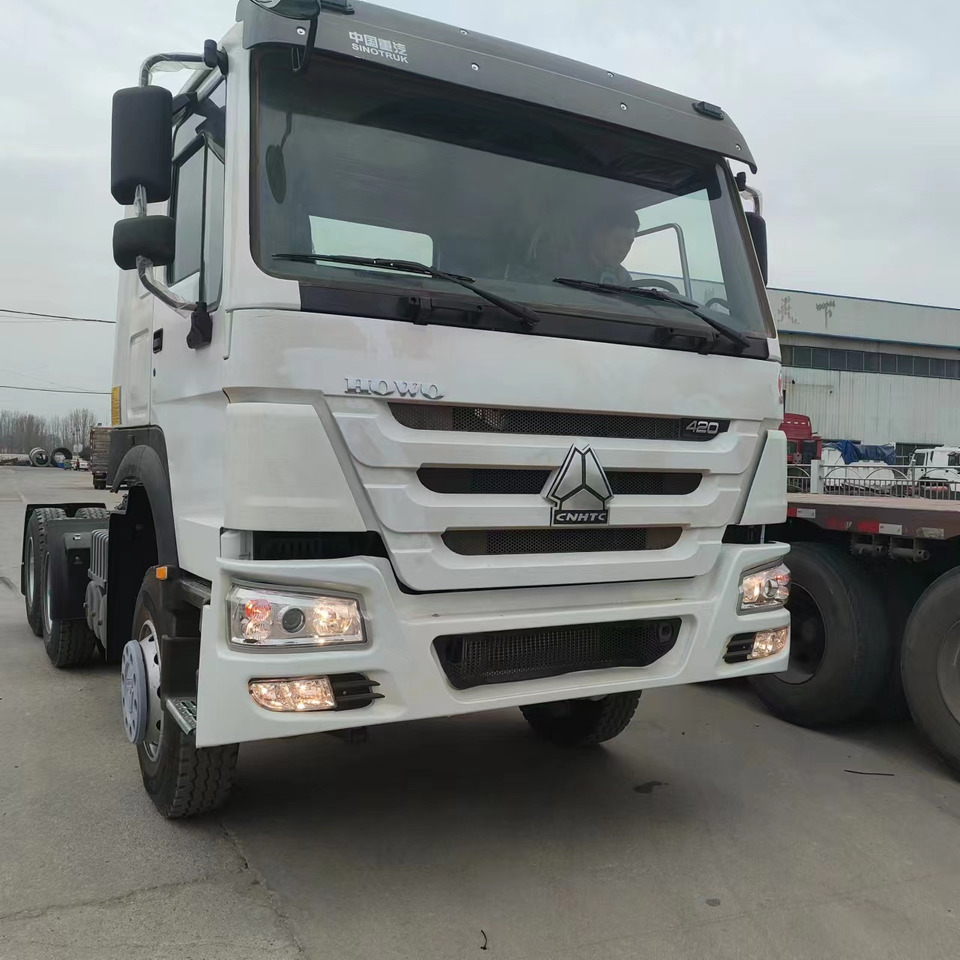 وحدة جر SINOTRUK HOWO trailer head: صورة 9