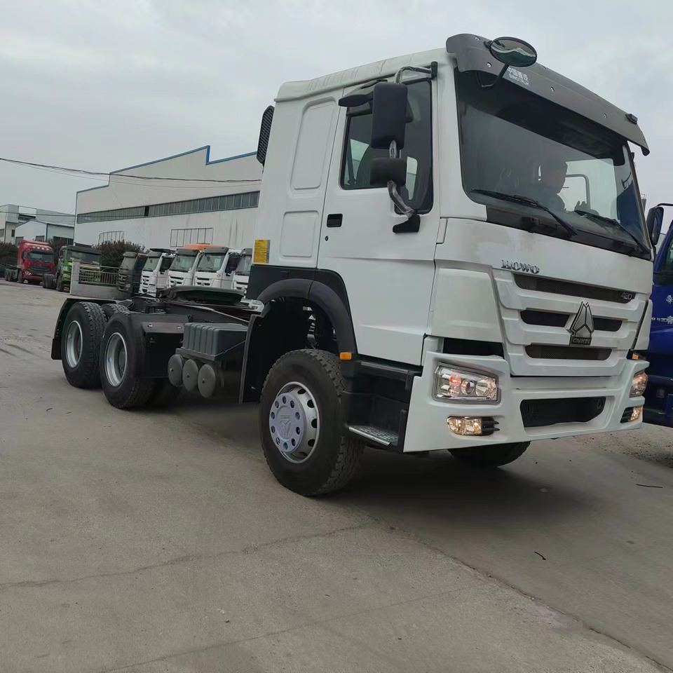 وحدة جر SINOTRUK HOWO trailer head: صورة 8