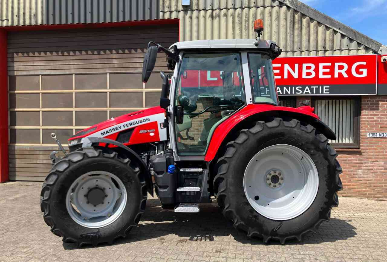 جرار Massey Ferguson 5S.125 Dyna-4 Essential tractoren.: صورة 6