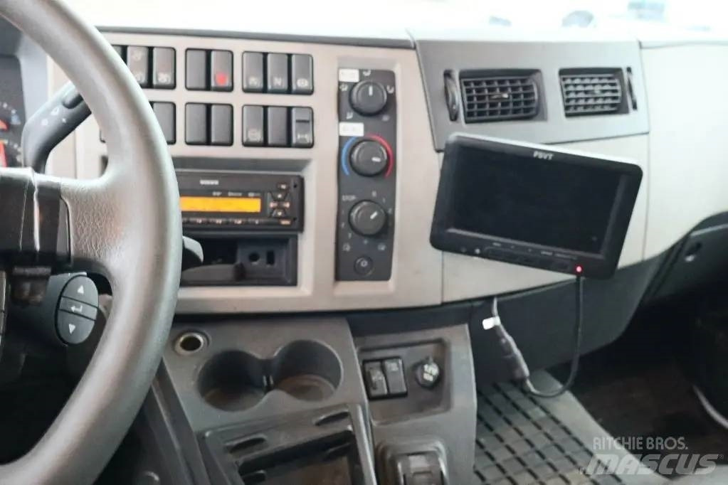 شاحنة مقفلة Volvo FL 250 Serie 2927: صورة 12