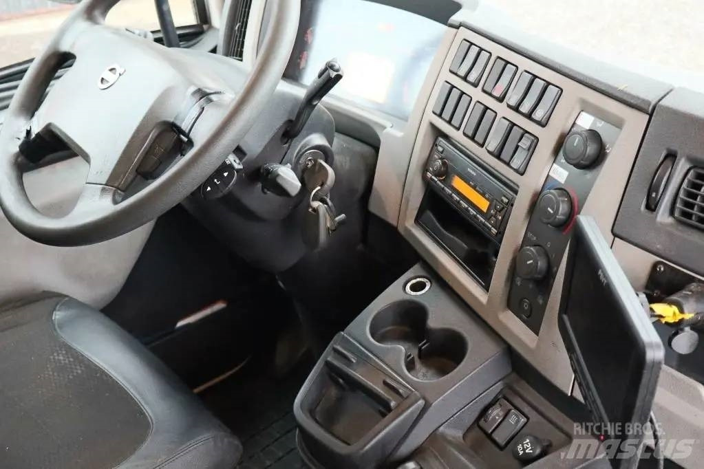 شاحنة مقفلة Volvo FL 250 Serie 2927: صورة 6