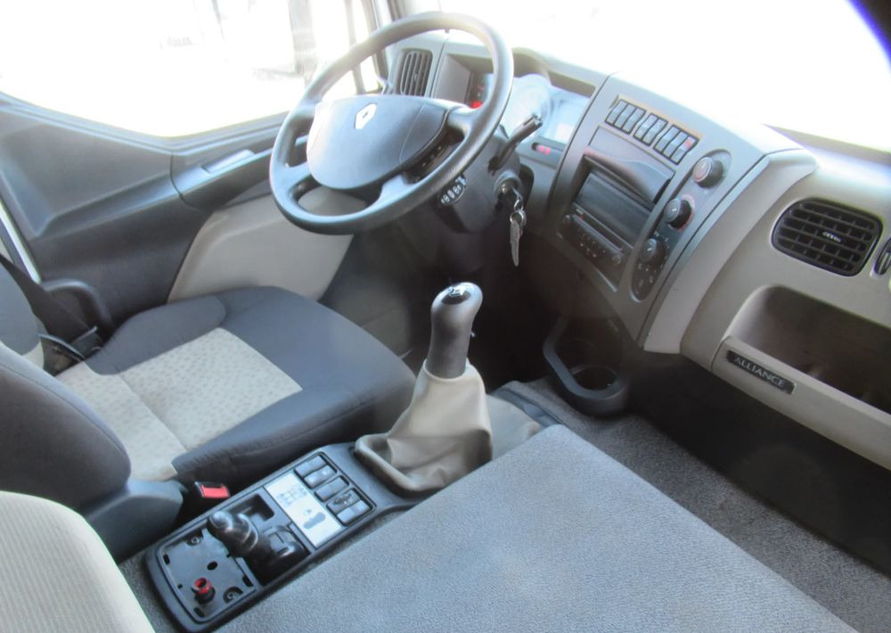 شاحنة مقفلة Renault Premium 270: صورة 6