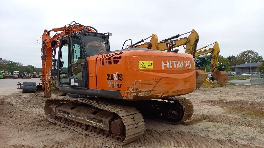 حفار زحاف Hitachi ZX 210 LC-3: صورة 7