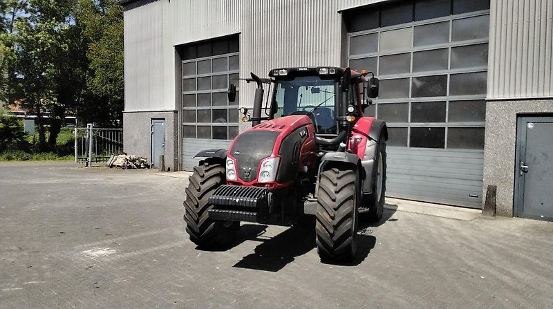 جرار Valtra T153 Versu: صورة 13