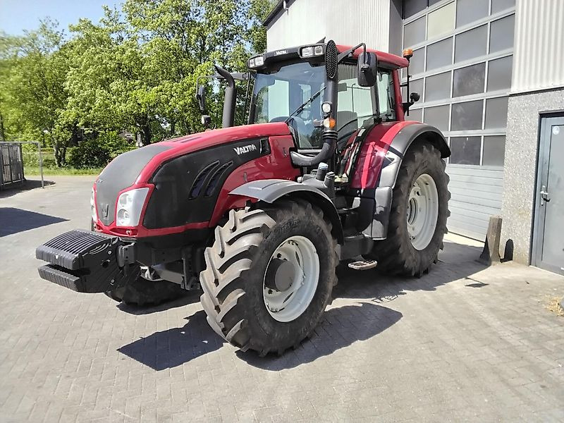 جرار Valtra T153 Versu: صورة 15