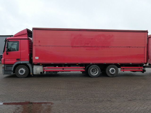 شاحنة مقفلة Mercedes-Benz 2541 L NR Actros 6x2, Schwenkwand, Klima, Lift: صورة 6