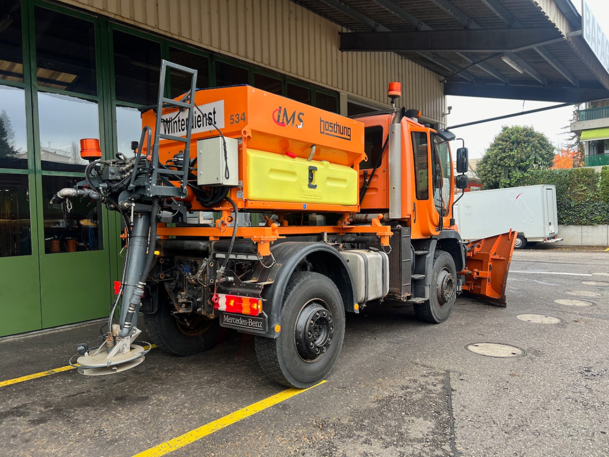 آلية المنفعة/ مركبة خاصة UNIMOG U400: صورة 15