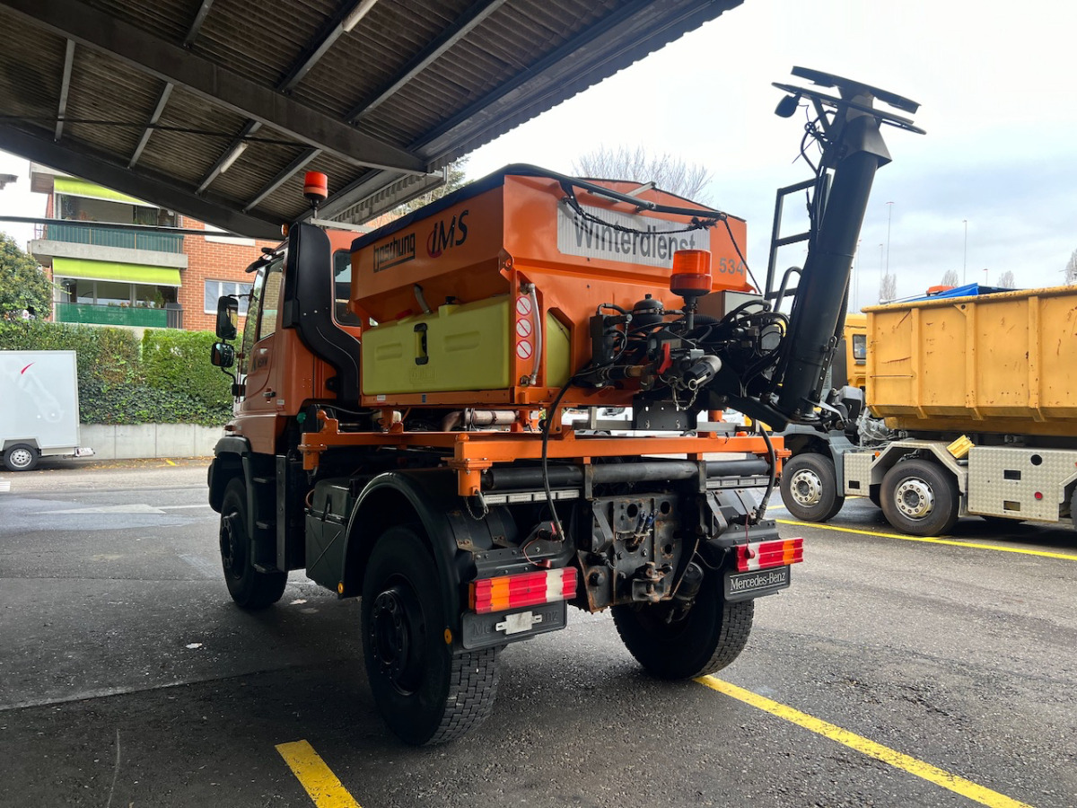 آلية المنفعة/ مركبة خاصة UNIMOG U400: صورة 14