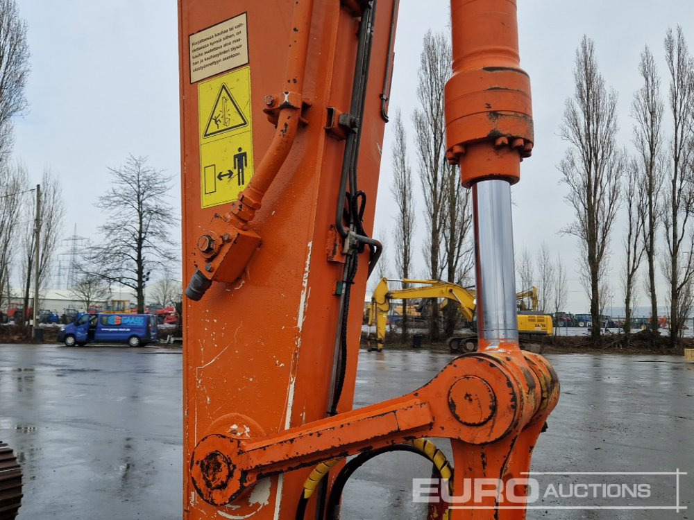 حفار زحاف 2010 Hitachi ZX225 USLC-3: صورة 21