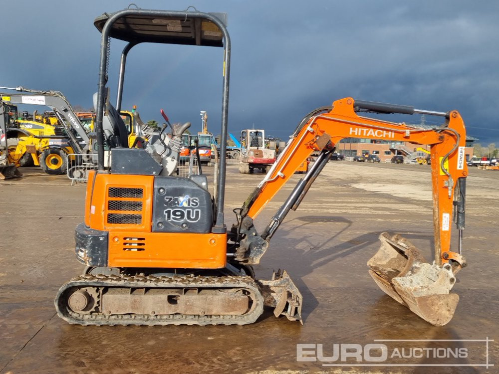 حفارة مُصَّغرة 2018 Hitachi ZX19U-5A YR: صورة 6