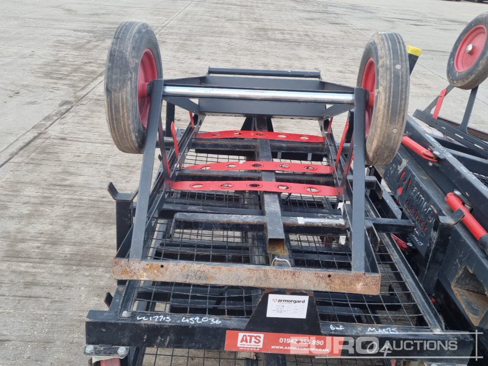 معدات البناء Armorgard Wheeled Pipe Racking (4 of), Spool Cart (2 of),: صورة 15