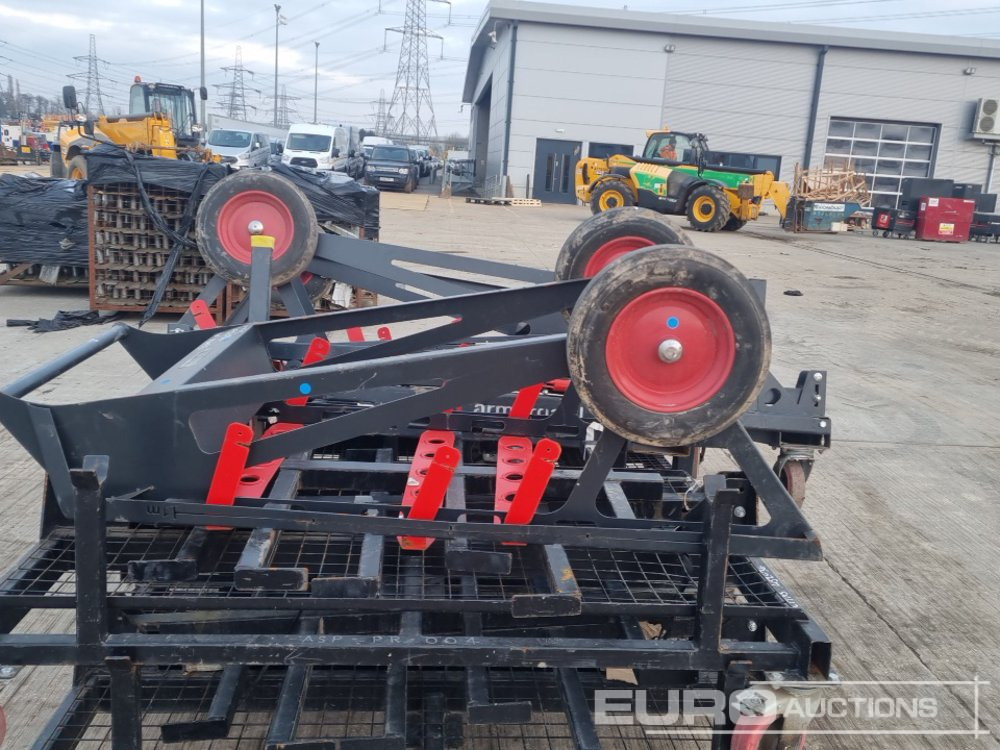 معدات البناء Armorgard Wheeled Pipe Racking (4 of), Spool Cart (2 of),: صورة 16