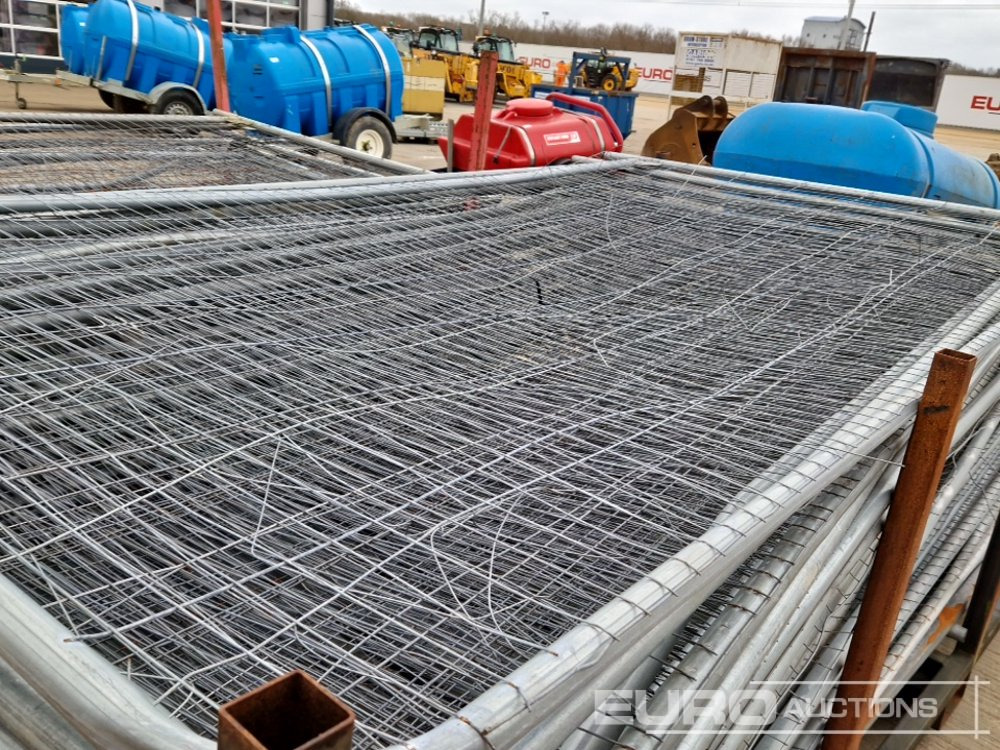 معدات البناء Stillage of Heras Fencing (2 of): صورة 15